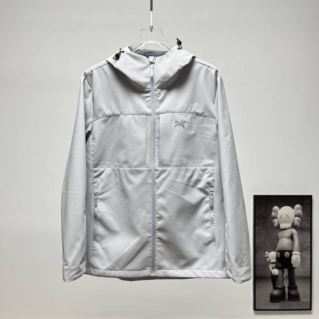Terminal Supply 230 Arc'Teryx | Solid Color Pocket Hooded Windbreaker Size: Xs-3