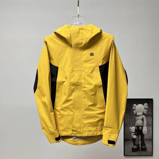 Terminal Supply 390 Kolon SportحKolon Placket Color Block Windbreaker Size: M-3X