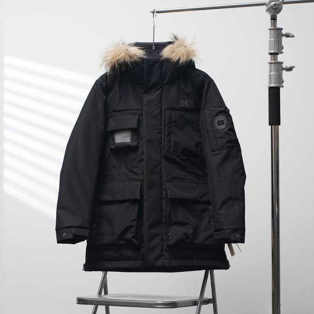 工厂pp直供660 Kolon Sport丨可隆戈尔工装大毛领连帽羽绒服 配色：黑色 尺码：S-Xxl