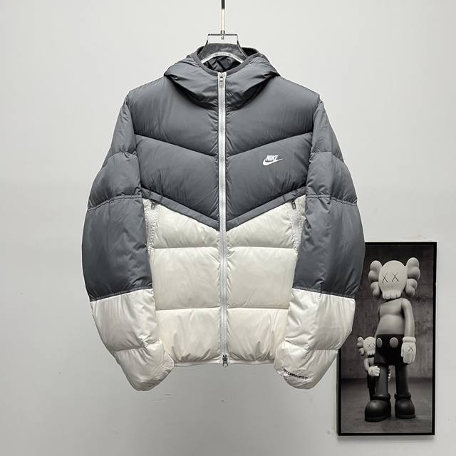 终端供应430 Nike丨耐克风行者小标连帽羽绒服 Size：S-Xxl