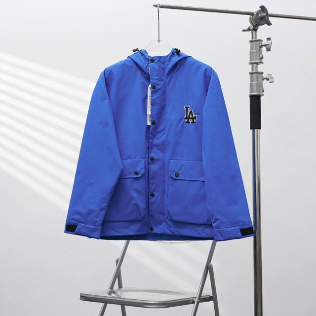 工厂pp直供220 Mlb丨洋基队0134连帽冲锋衣 配色：天蓝 尺码：S-Xxl