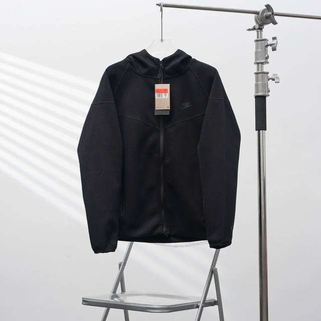 工厂pp直供200 Nike丨耐克7922黑武士压胶连帽外套 配色：黑色 尺码：S-Xxl