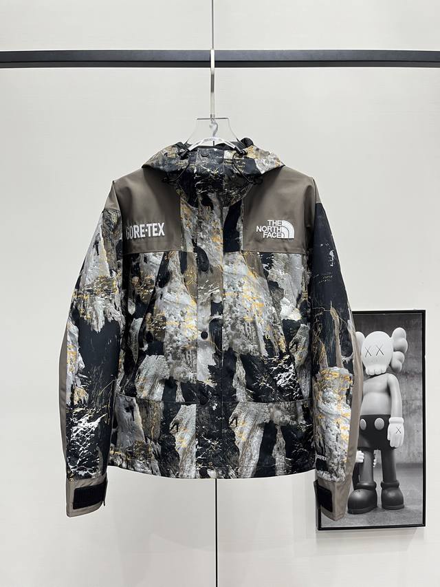 终端供应330 Tnf丨北面Gtx系列硬壳连帽冲锋衣 Size:S-Xxl 终端供应330 Tnf丨北面Gtx系列硬壳连帽冲锋衣 Size:S-Xxl