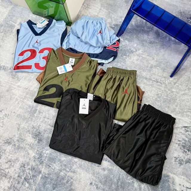 衣服供，裤子供 Supreme X Aj Jordan 联名款 Fw24 Week7 Warm Up Jersey 胸前Logo撞色短袖足球衣 篮球短裤 男女同