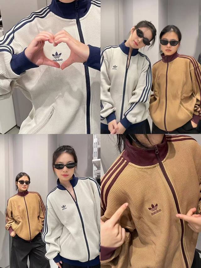 140 模特图 Adidas 阿迪达斯立领男女同款春秋针织华夫格运动外套 专柜同款 阿迪三叶草外套绝对的爆款 经典款 各大明星同款！ 细节在线，随意对比！采用原