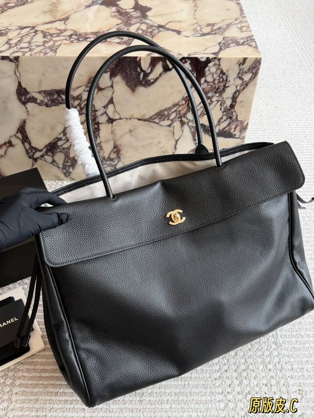 原版皮 Chanel香奈儿26Scf口盖单肩包机场包单肩包 66通勤包天花板 Chanel 26S牛皮装下全世界的气场 姐妹们终于蹲到这只梦中情包 Chanel