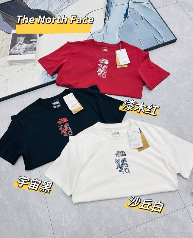 100、 The North Face 北面马年限定几何印花短袖 广州代工厂pp同源,户外王者质感拉满! 柜子在售348+,这件北面短袖直接把专柜级户外品质焊在 100、 The North Face 北面马年限定几何印花短袖 广州代工厂pp同源,户外王者质感拉满! 柜子在售348+,这件北面短袖直接把专柜级户外品质焊在