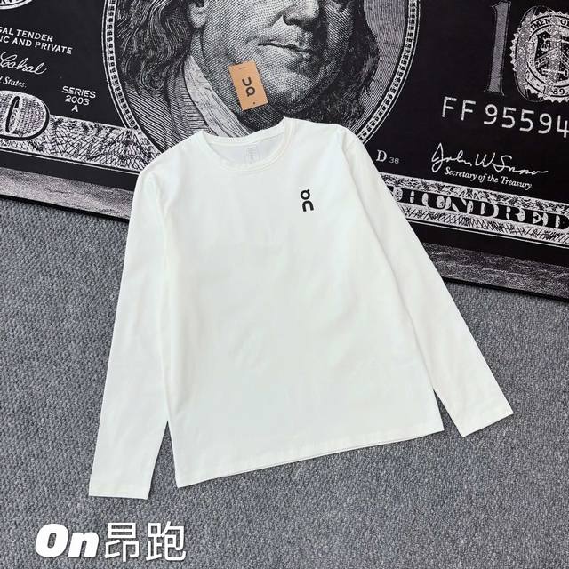-On昂跑 Core Long-T 男款 Core 系列长袖跑步T恤 线上500+ -面料：采用原版一比一客p轻量化速干面料。手感细腻丝滑，吸湿排汗，速干透气，
