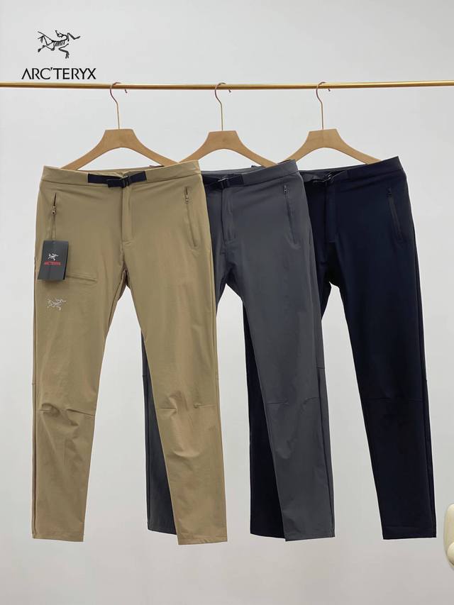 上新 110 Arcteryx 始祖鸟男士春夏季户外轻薄休闲长裤，一条真正的多功能冲锋好裤，值得每一个热衷户外的男士入手 简约设计，没有多余的装饰，真正的大道至