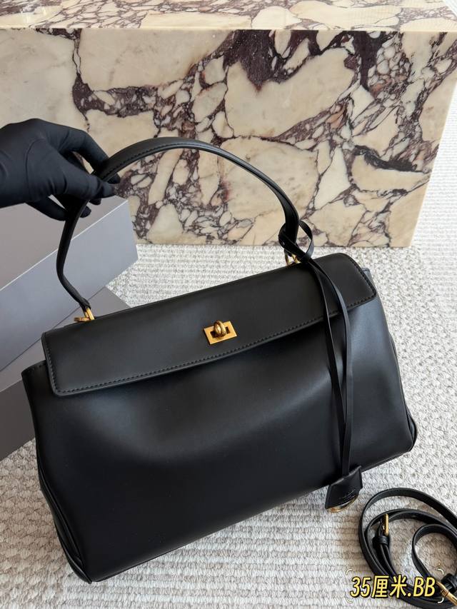 420、390、380、340配盒 Size：40*28大号 35*24中号 29*21小号 23*18 迷你 巴黎世家新款Rodeo大廓形包包 柔软的大廓形包