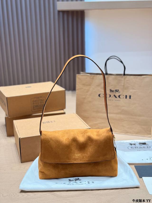 Coach Chelsea shoulder bag, size 30, made of caramel brown suede. Soft to the to Coach Chelsea shoulder bag, size 30, made of caramel brown suede. Soft to the to
