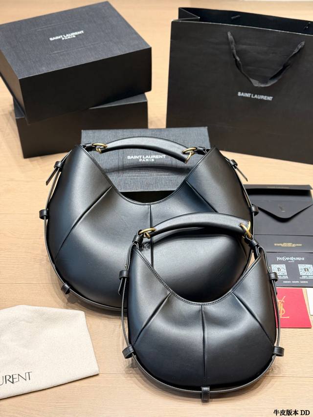 牛皮版本 p290 Ysl Mombasa牛角包 Ysl Mombasa牛角包，2026春季新款，复古牛皮材质，深橡木色超有质感！月牙形包身+牛角手柄，灵感来自