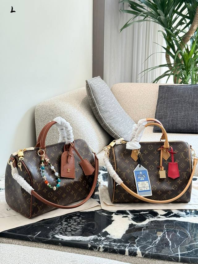 Louis Vuitton Speedy Soft 30# This new bag exudes a relaxed feel and follows the Louis Vuitton Speedy Soft 30# This new bag exudes a relaxed feel and follows the