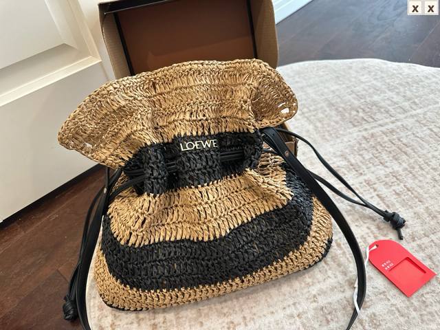 Gift Box Packaging Loewe New Arrival ~ Black and Brown Straw Shoulder Bag Can be