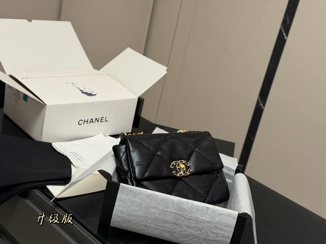 p Comes with folding box/airplane box Size: 25Cd Chanel 19Bag Best value for mon