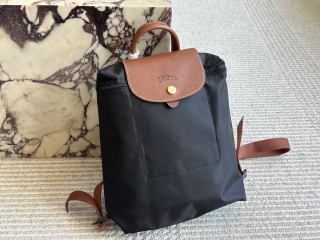 190 Size: 30 28cm Longchamp Nylon Backpack Classic Black/Brown Aren't you going