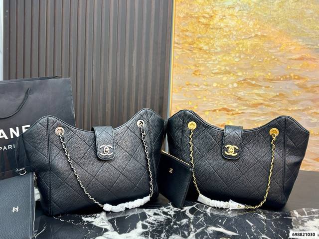 Chanel New Quilted Tote Bag, meeting all daily needs, practically able to hold t