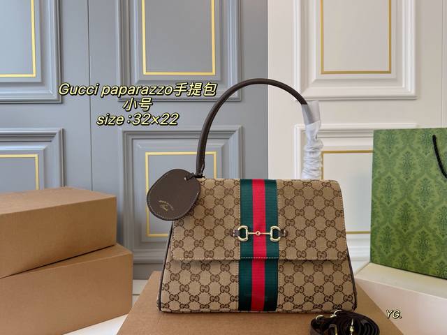 小号 配盒 Size:32×22 Gucci古驰paparazzo手提包通勤包 标志性Web织带经典马衔扣 质感自带松弛气场 手提 斜挎双背法，适配多种场景 上