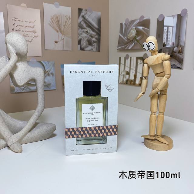 130 基本香氛木质帝国100Ml Essential parfums Bois ImpéRial, 品牌：基本香氛 调香师：Quentin Bisch 属性：