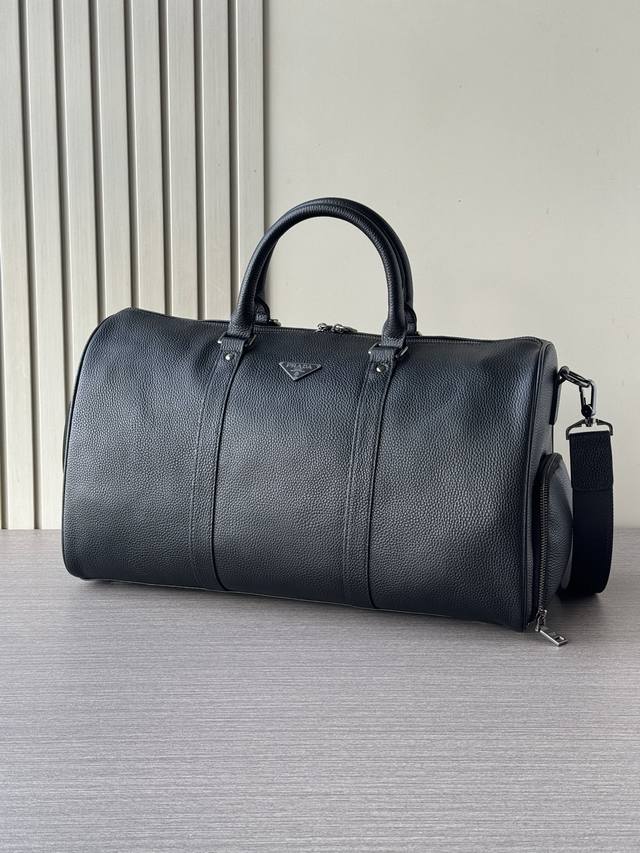 Top-tier boutique quality, high-end, hard-to-find 2026 latest hot Prada travel b