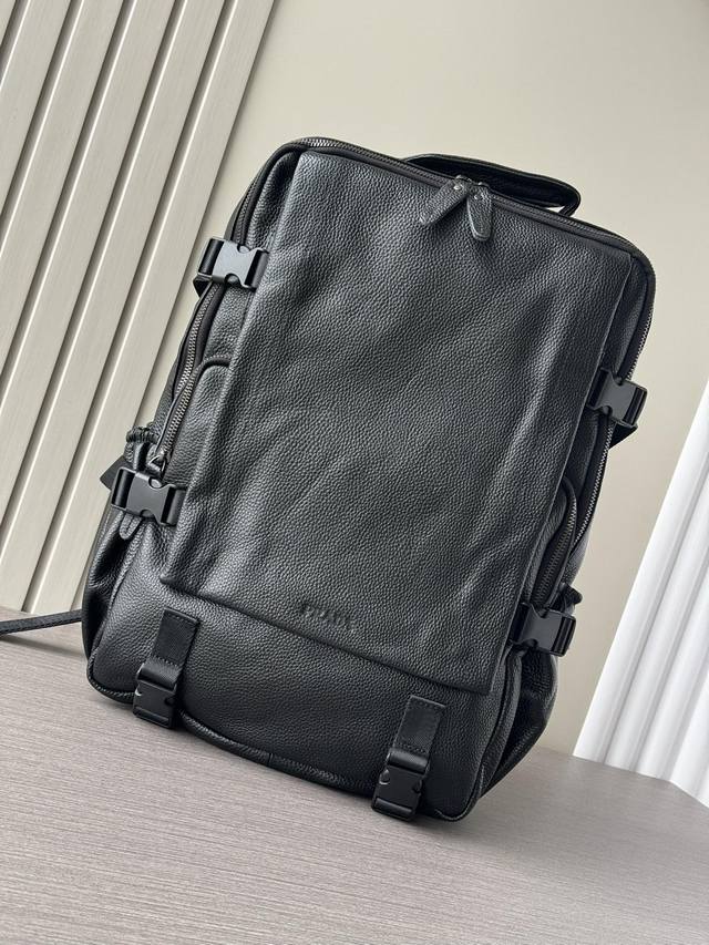 660 Top-tier, high-end, hard-to-find Prada hiking backpack, the latest hot-selli