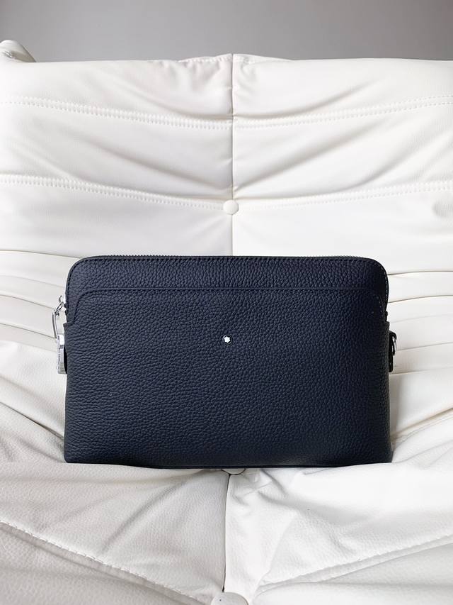 230) features premium platinum-grade imported cowhide leather, an evenly stitche