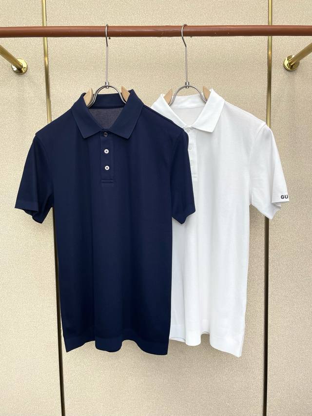 Gucci古驰砸锅卖铁都要上的新款新款原单男士休闲翻领短袖 高端定制 高端版本 时尚百搭爆款进口面料 手感超柔软细腻 穿着亲肤舒适 高端精品 代工厂pp精细做工