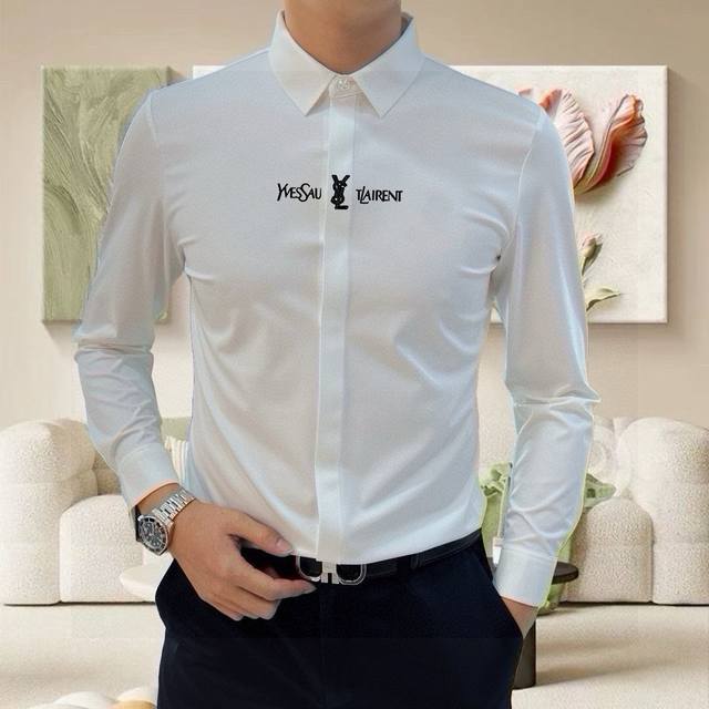 Ysl 圣罗兰新款男士原单休闲长袖衬衫 官网同步发售 简洁时尚百搭 高端品质无缝切割包边 印胶字母Logo图案设计 定制进口锦氨天丝棉面料 弹力大 不起皱 定制