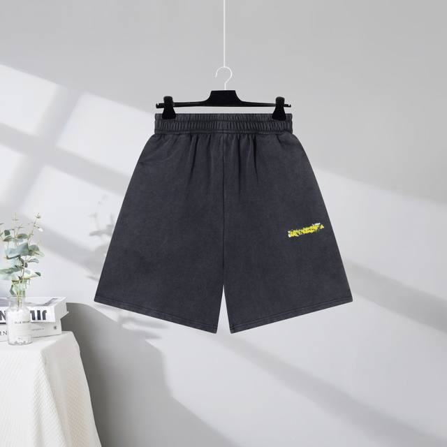 C42# 市场顶级品质 Balenciaga 巴黎世家2026Ss 模糊字母胶带印花做旧短裤 印花采用进口椭圆机胶浆工艺 市场顶级的质量 官网品质 定织定染无色