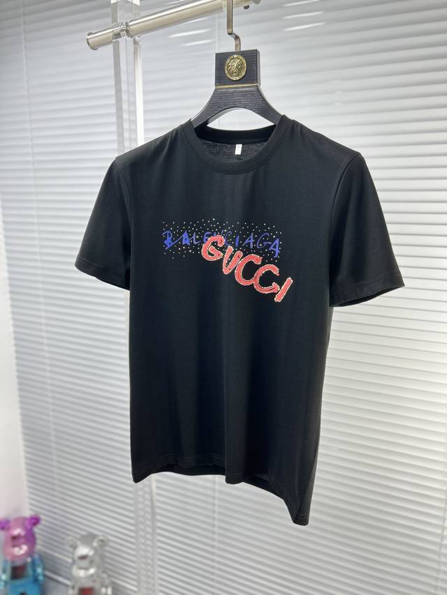 能穿到240斤 Gucc*古奇 Ss26春夏新款丝光短袖T恤，顶级图案Logo，帅气时尚，简约百搭款。面料棉 不仅挺括，保持潮流的廓形，又穿着舒适，纱织更细腻