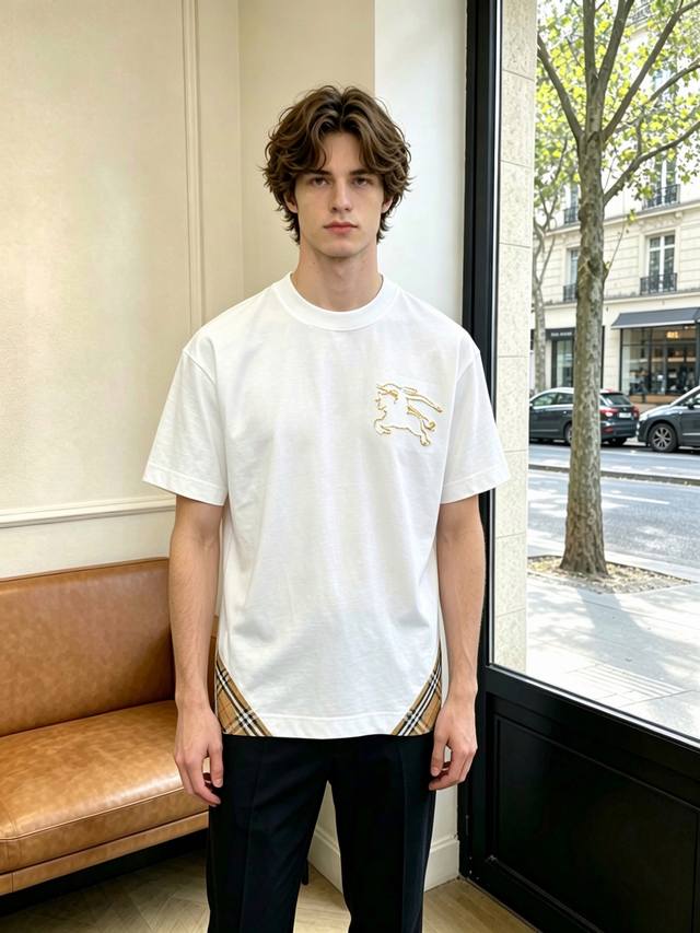 Burberry巴宝莉独家专供新款原单男士休闲短袖 高端定制 高端版本 时尚百搭爆款进口面料 手感超柔软细腻 穿着亲肤舒适 高端精品 代工厂pp精细做工 上身非