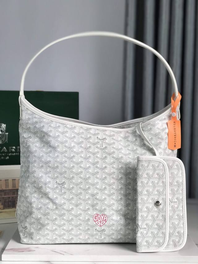 Hobo Hobby Bag, Heart-Shaped Custom Design. This Hobo Boh Hobo Hobby Bag, Heart-Shaped Custom Design. This Hobo Boh