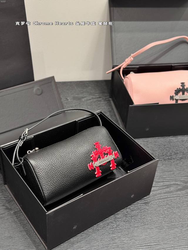 Chrome Hearts Top Grain Leather Pen Holder Bag This small round Chrome Hearts ba