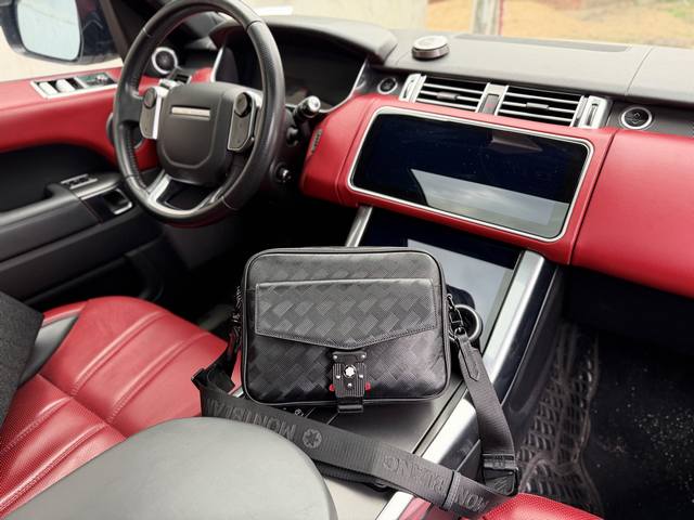 High-end new "Montblanc" shoulder bag/crossbody bag. Features include the Montbl