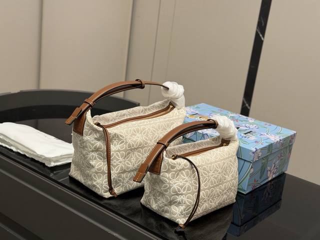 p Small box