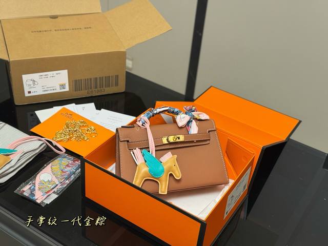 p Comes with a folding box/airplane box. Size: 22.13cm. Hermes Kelly 1st generat p Comes with a folding box/airplane box. Size: 22.13cm. Hermes Kelly 1st generat