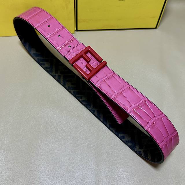 210 Image Packaging + 10 Fendi Boutique Same Style 4.0cm Wide Double Ring Revers
