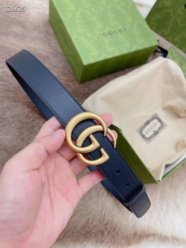 G.Ucci 双G专柜货 3.0Cm 正版开模 贸易公司货出口意大利 百分百意大利原厂小牛皮 皮质细腻带原厂香味 正品五金经3层真空电镀 纯手工订制 原单品质