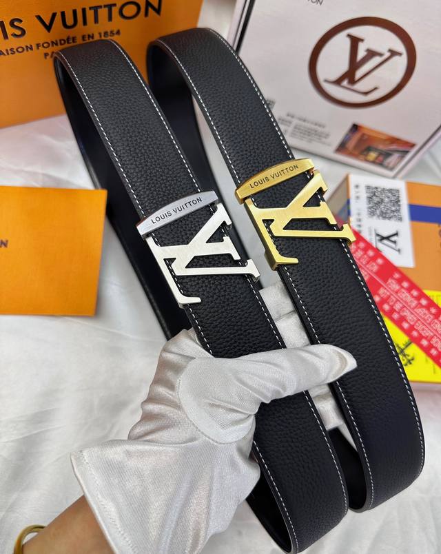 皮带:Lv..路易..威登顶级复刻. 腰带:原单品质百分百头层牛皮,保证真皮。哑面拼接双层设计.真空电镀.永不掉色.24K拉丝纯钢扣头层小牛皮纹路双面可用专柜同 皮带:Lv..路易..威登顶级复刻. 腰带:原单品质百分百头层牛皮,保证真皮。哑面拼接双层设计.真空电镀.永不掉色.24K拉丝纯钢扣头层小牛皮纹路双面可用专柜同