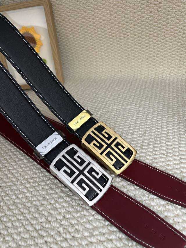 品名:纪梵希腰带原单 材质:原单牛皮腰带 百分百头层牛皮腰带保证真皮,24K纯钢扣,专柜原单品质、做工精细,时尚大牌,送人自用首选 包装: 请认准如图专柜包装赠 品名:纪梵希腰带原单 材质:原单牛皮腰带 百分百头层牛皮腰带保证真皮,24K纯钢扣,专柜原单品质、做工精细,时尚大牌,送人自用首选 包装: 请认准如图专柜包装赠