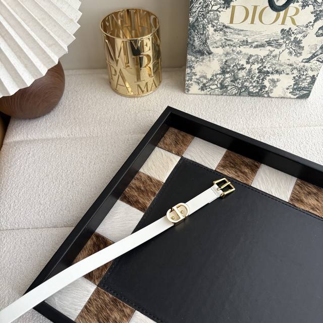160 Dior's new belt, crafted from exquisite top-grain leather, is soft, comforta 160 Dior's new belt, crafted from exquisite top-grain leather, is soft, comforta