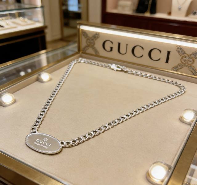New Arrival: Super Cool Gucci Necklace - Latest Model, Higher-End Chain, Celebri