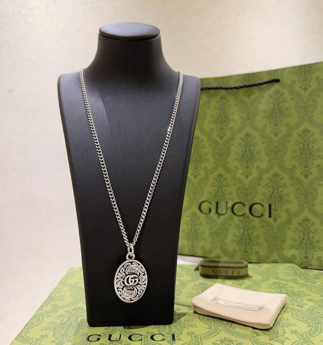 New Gucci Necklace Release: Latest Model, Higher-End Chain, Celebrity-Style Ange