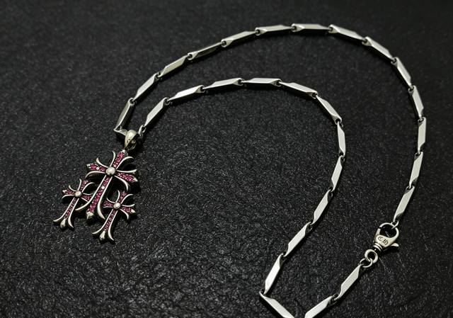 Pink Diamond Triple Cross Bamboo Chain 2026 Hot Selling Chrome Hearts Necklace V Pink Diamond Triple Cross Bamboo Chain 2026 Hot Selling Chrome Hearts Necklace V