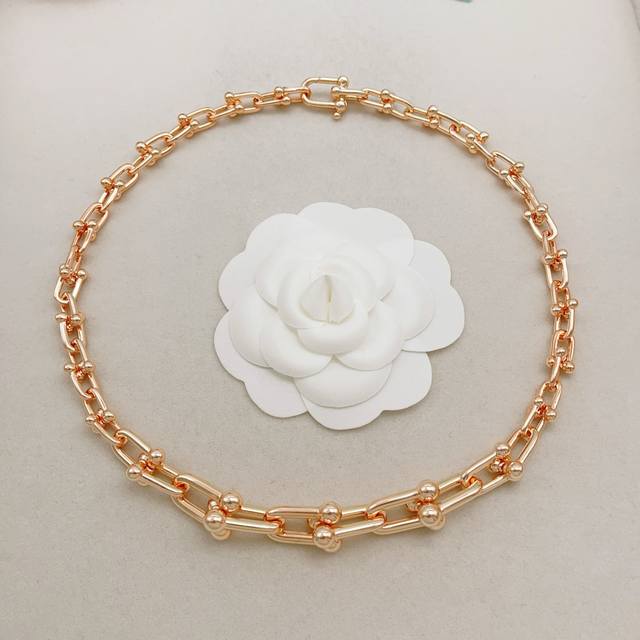 Tiffany's latest rose gold gradient necklace, made of the same Z batch of brass,