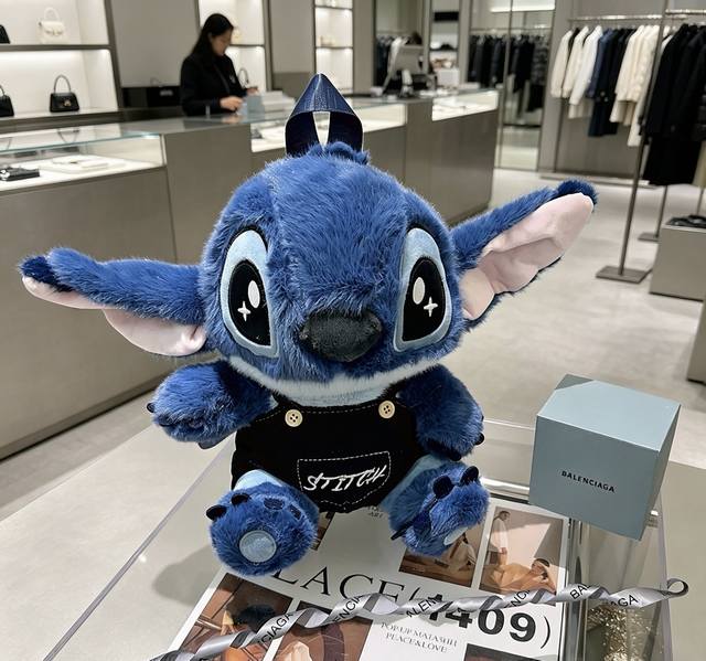 Hot Selling Item! Balenciaga Official Website Exclusive Launch of New Stitch Dol