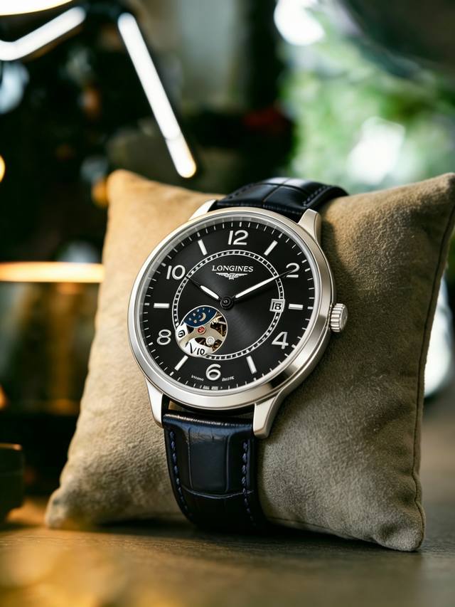 Longines Longiness. Material: 316L stainless steel case, sapphire crystal, Itali