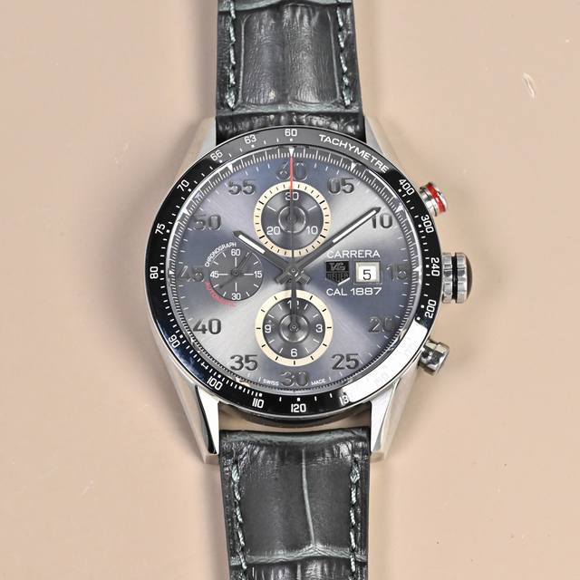 统一价:1760 Time Factory:泰格豪雅卡莱拉系列Cv2A12.Fc6236腕表,精钢表壳搭配深棕色意大利进口小牛皮表带,蓝宝石水晶玻璃,棕色表盘, 统一价:1760 Time Factory:泰格豪雅卡莱拉系列Cv2A12.Fc6236腕表,精钢表壳搭配深棕色意大利进口小牛皮表带,蓝宝石水晶玻璃,棕色表盘,