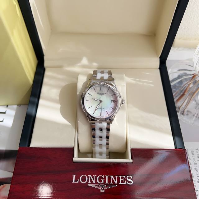特价550陶瓷带 品牌：浪琴-Longines 款式：新款女装机械腕表 机芯：进口西铁城8215机械机芯 镜面：蓝宝石玻璃镜面 表带：真牛皮表带 陶瓷表带 尺寸