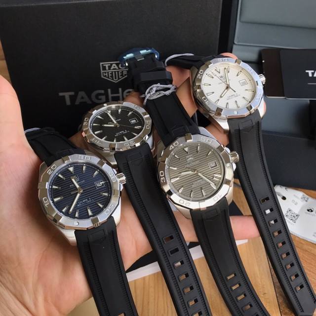 原盒:50 硬货，Original Tagheuer,泰格豪雅竞潜系列机械表，专柜15500。 ~40.5Mm表径，蓝宝石镜面，超强夜光指针，原装机芯，支持拆机